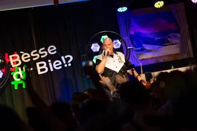 Besse_dr_bie Hauf om zitting-129.jpg
